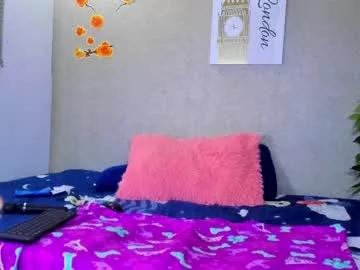 maia_goldenn from Chaturbate