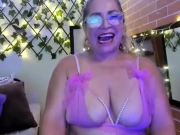 maja_hills from Chaturbate
