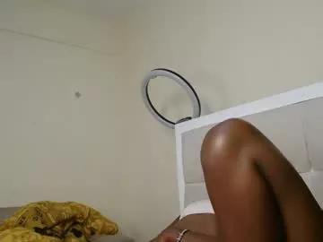 mamaapussy from Chaturbate