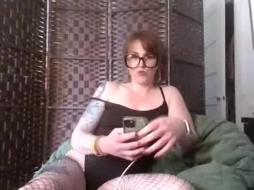 mamafoxxx911 from Chaturbate