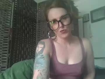 mamafoxxx911 from Chaturbate