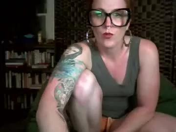 mamafoxxx911 from Chaturbate