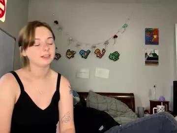 mamiclouds from Chaturbate