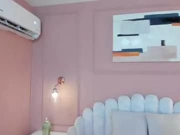 mara_brooks from Chaturbate