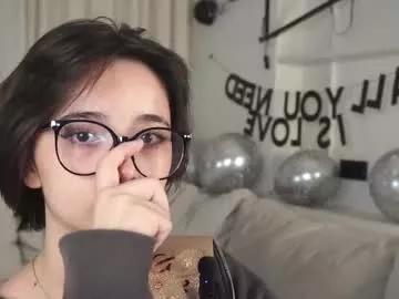 maracommiskey from Chaturbate