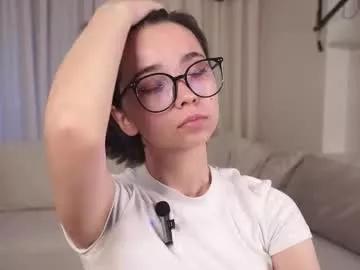 maracommiskey from Chaturbate