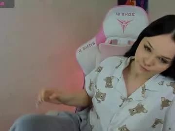 Maryshiotta webcams show profile image 