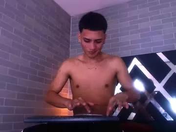 matt_ruso from Chaturbate