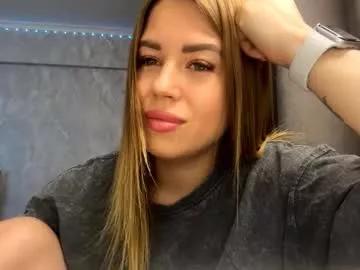 Maxinegrindel webcams show profile image 