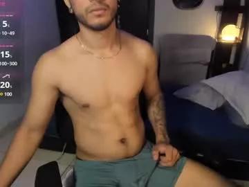 maxximus_10 from Chaturbate
