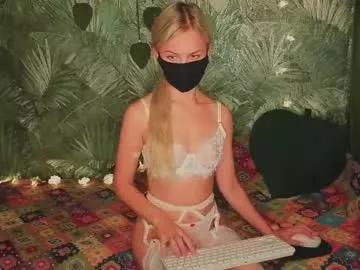 meeeewmeeeeow from Chaturbate