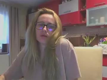 melly_rosey from Chaturbate