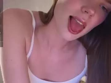 merry_dancers_ from Chaturbate