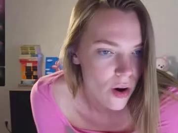 merry_dancers_ from Chaturbate
