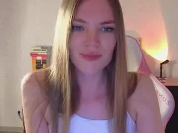 merry_dancers_ from Chaturbate