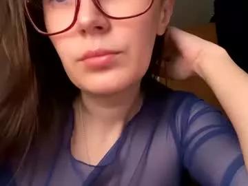 mesmerizing_hypn0_goddess from Chaturbate