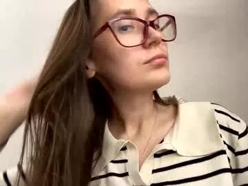 mesmerizing_hypn0_goddess from Chaturbate