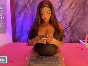 miiaacollinss from Chaturbate