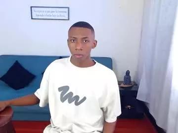 Miiloo18 webcams show profile image 