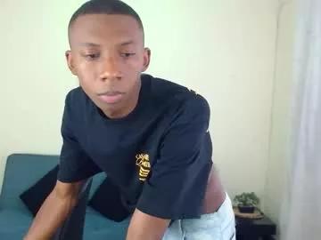 miiloo18 from Chaturbate