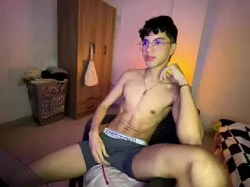 mike_pineapple from Chaturbate is Freechat