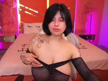 mikiikiwi from Chaturbate
