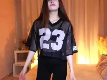 Milaniamoonshade webcams show profile image 