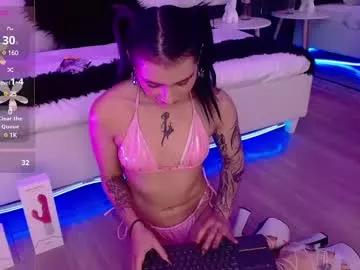 milla_davis from Chaturbate
