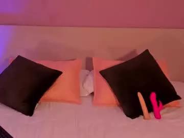 missbombom from Chaturbate