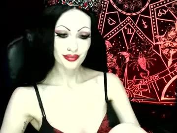 missmoondoll from Chaturbate