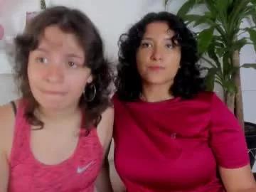 molly_and_ivy from Chaturbate