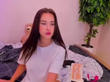 mollydanversjuice from Chaturbate