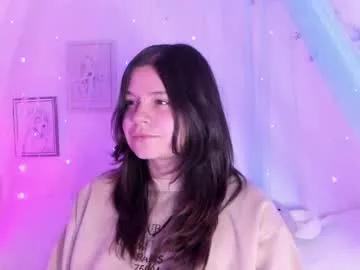 mollylewis18 from Chaturbate