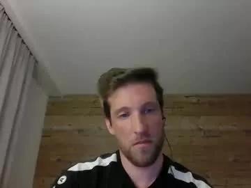 moms_little_monster from Chaturbate