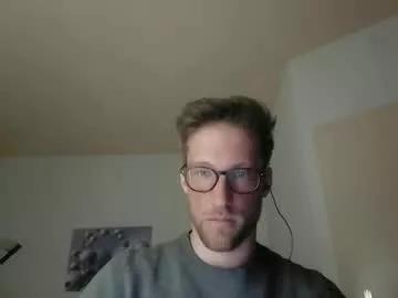 moms_little_monster from Chaturbate