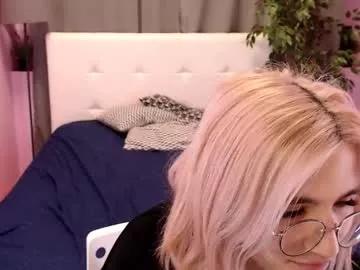 moon13152 from Chaturbate