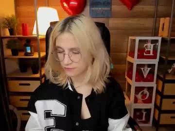 moon13152 from Chaturbate