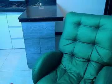 moon_blue222 from Chaturbate