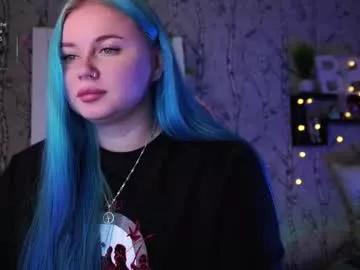 moon_valkyriie from Chaturbate