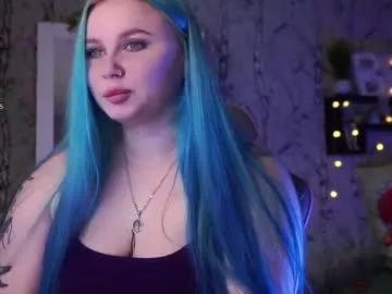 moon_valkyriie from Chaturbate