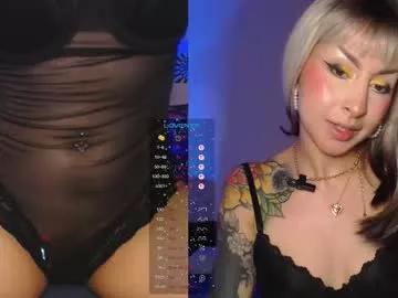 mooncinna from Chaturbate