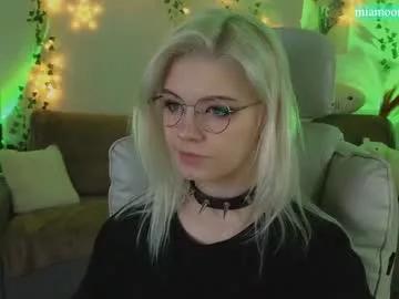 moonlight_mia from Chaturbate