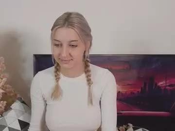 moonliora from Chaturbate is Freechat