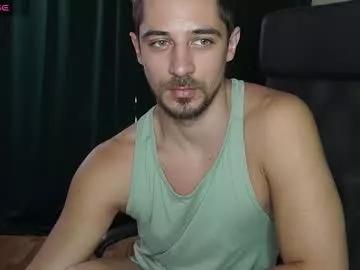 mrgreeneyes01 from Chaturbate