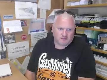 muppetdave from Chaturbate