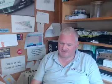 muppetdave from Chaturbate