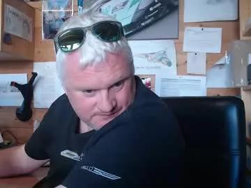 muppetdave from Chaturbate