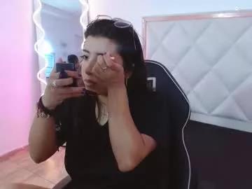 naanaky_tay from Chaturbate
