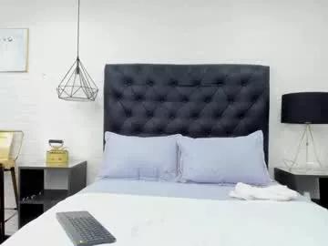 naia_rossee from Chaturbate