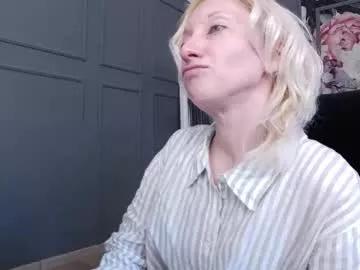 natalie_bitton from Chaturbate